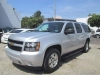 CHEVROLETT-SUBURBAN-